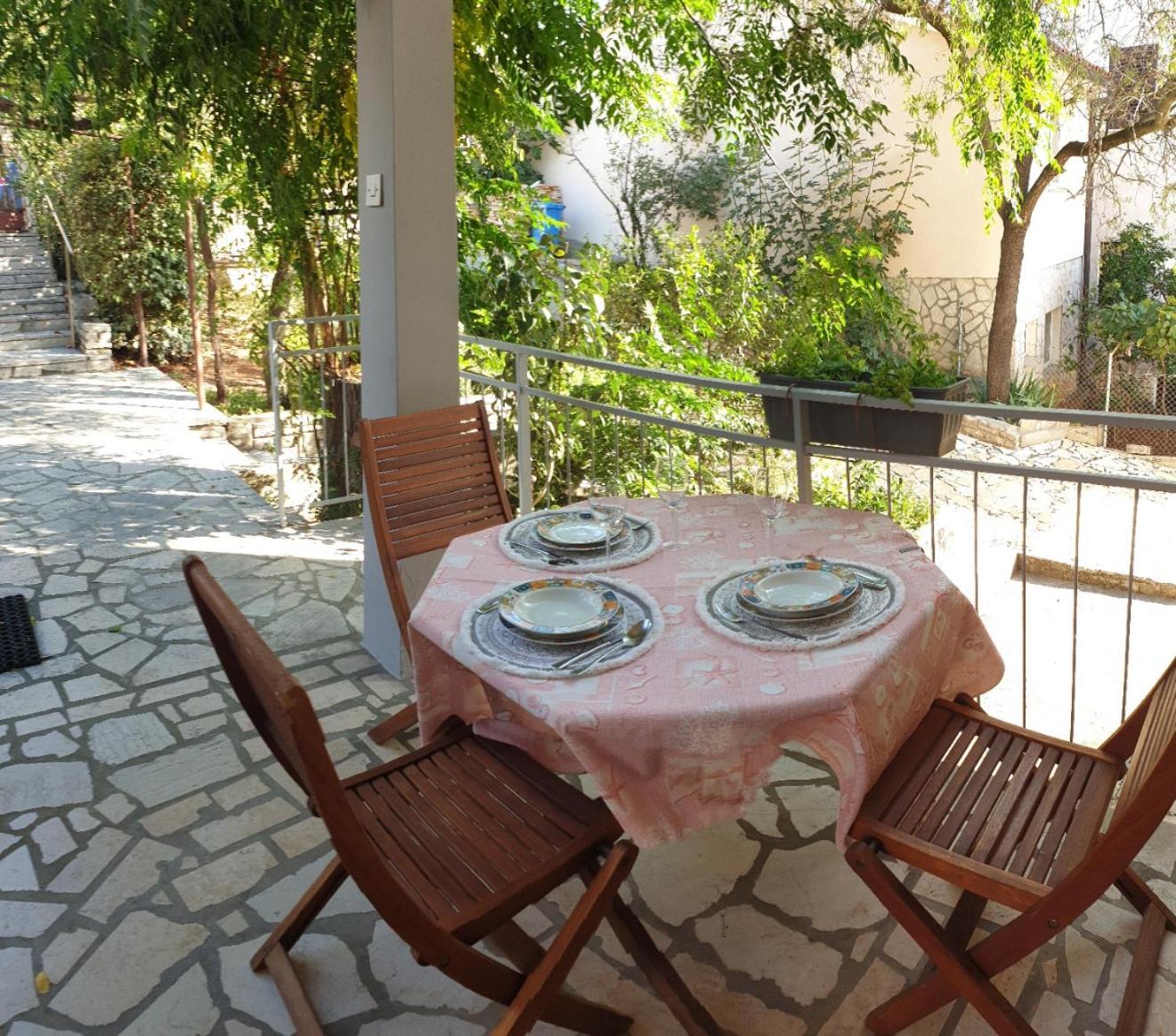 Mediterranean Chill And Grill With View Pula